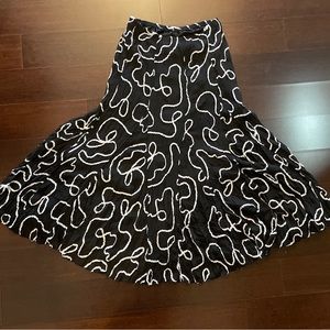 Rafael Women's S Black n White Crinkle Lined Maxi Skirt Pull On Boho Y2K Stretch